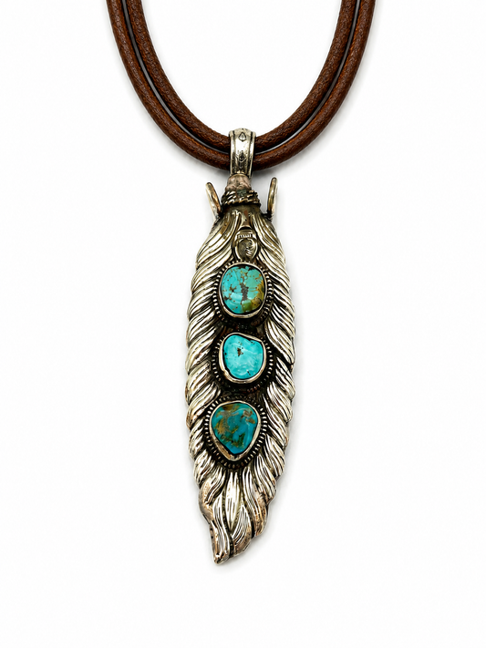 Flecha Pendant
